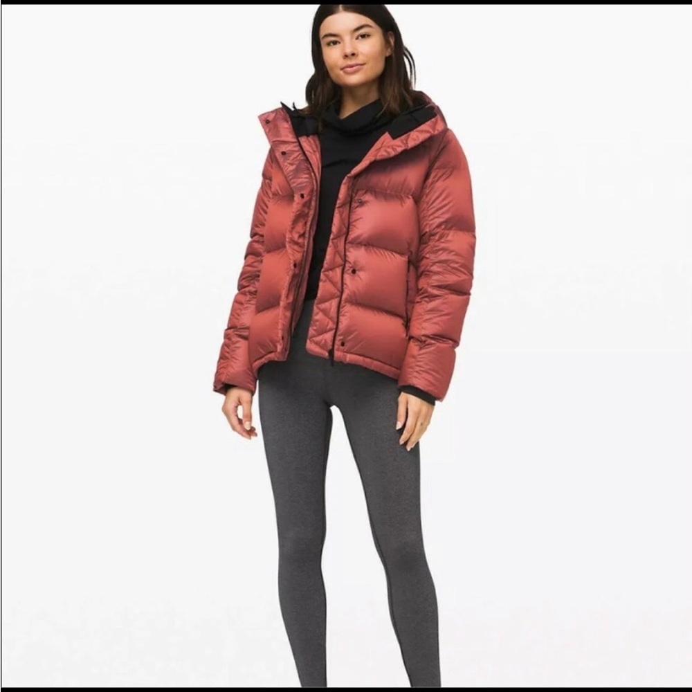 Lululemon Wunder Under Women Puffer Jacket Coat Burnt Orange size 8 - excellent